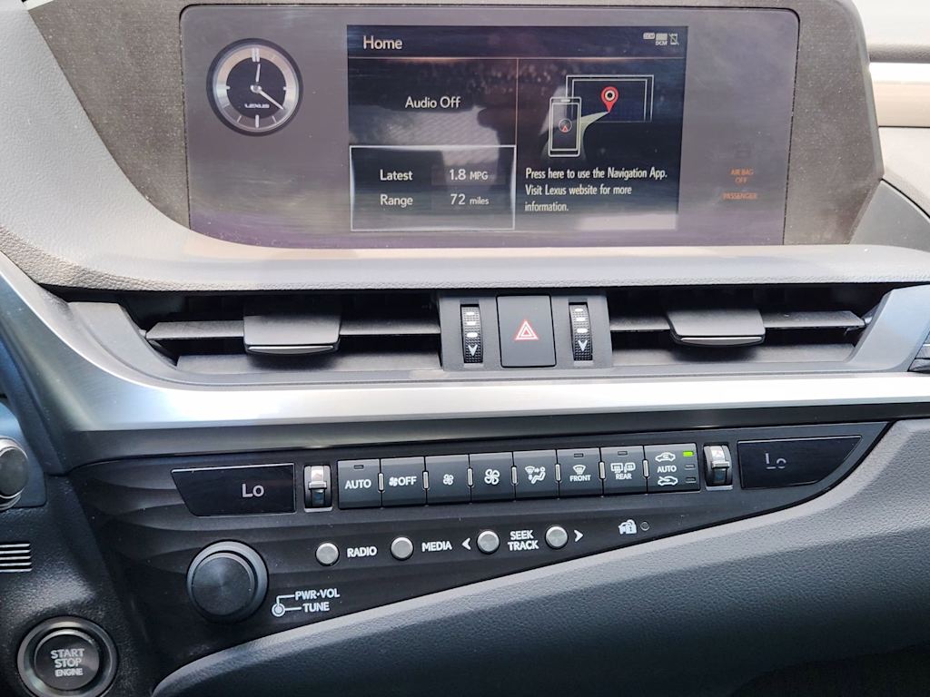 Thumbnail: 2020 Lexus ES - 24