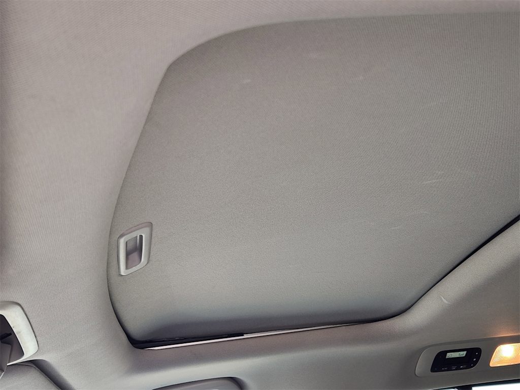 Thumbnail: 2016 Honda Odyssey - 28