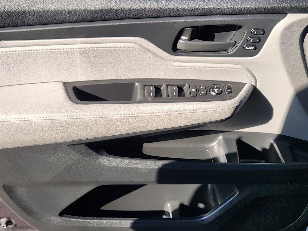 Thumbnail: 2020 Honda Odyssey - 29