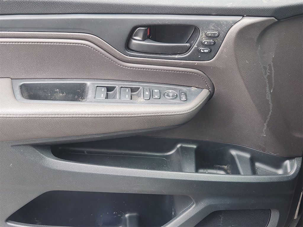 Thumbnail: 2018 Honda Odyssey - 29