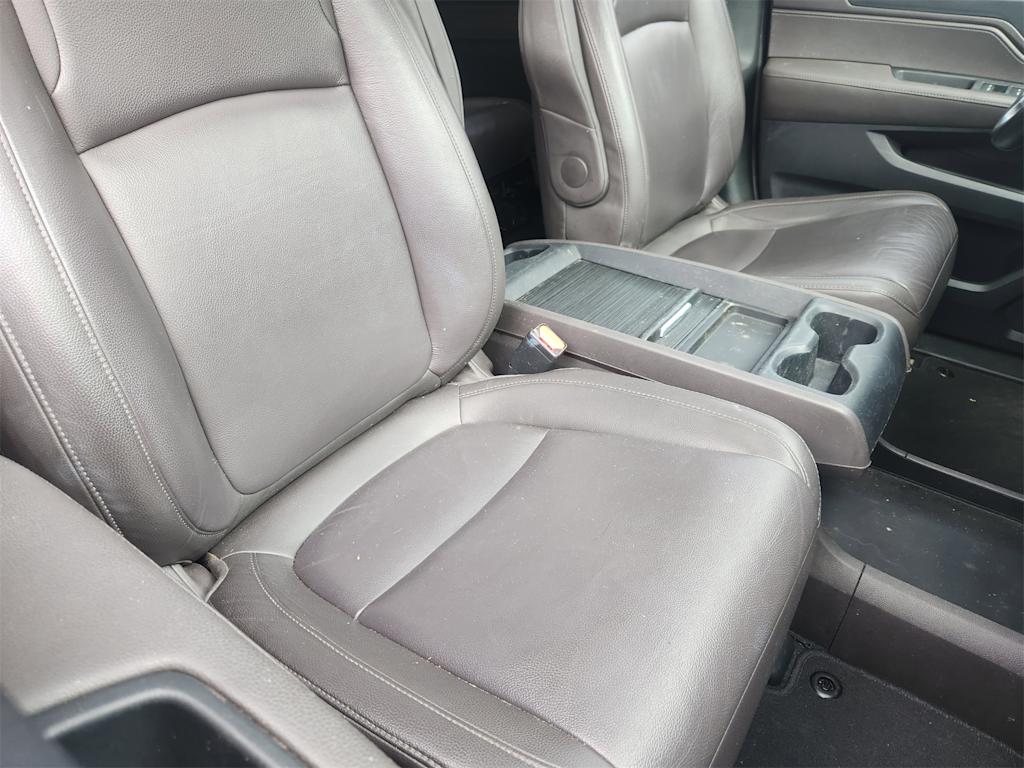Thumbnail: 2018 Honda Odyssey - 23