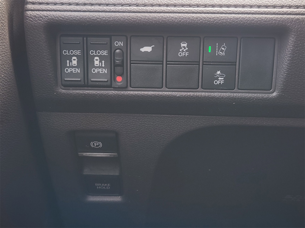 Thumbnail: 2018 Honda Odyssey - 28