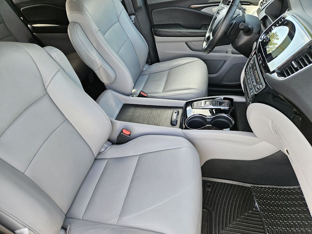 Thumbnail: 2021 Honda Pilot - 21