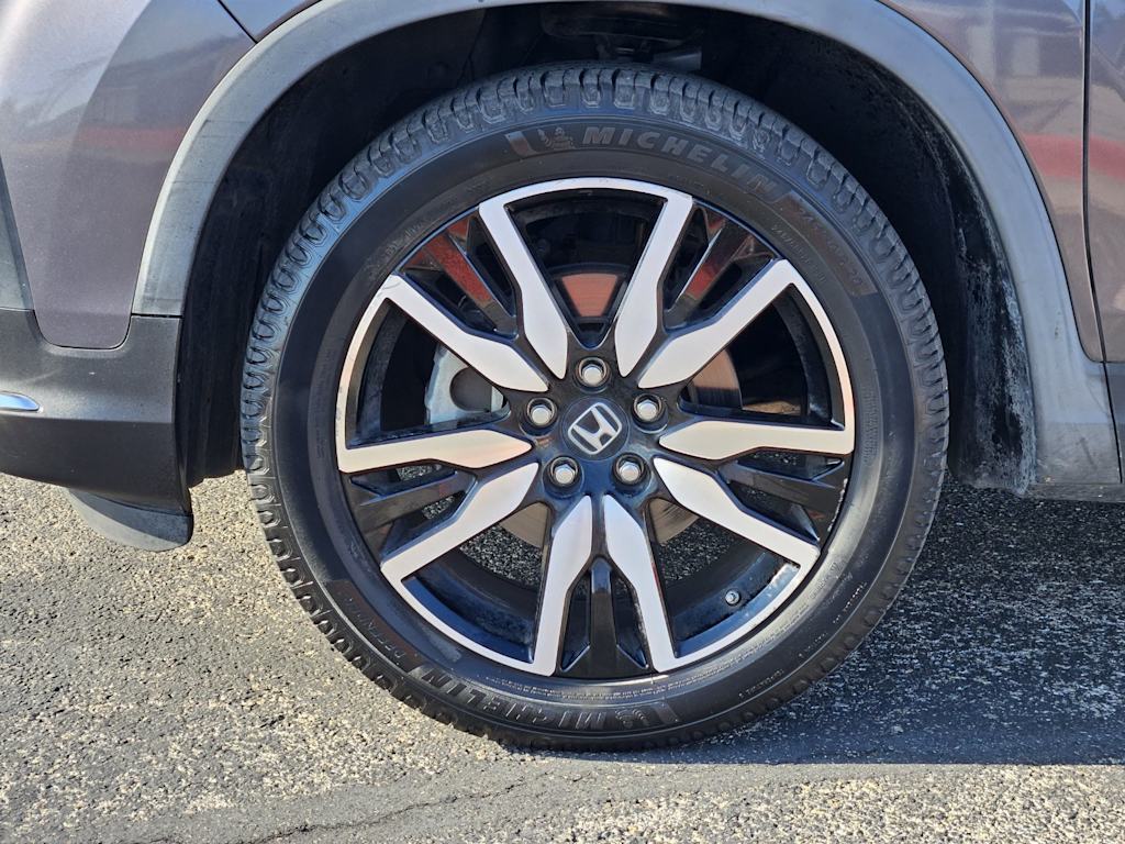 Thumbnail: 2019 Honda Pilot - 18