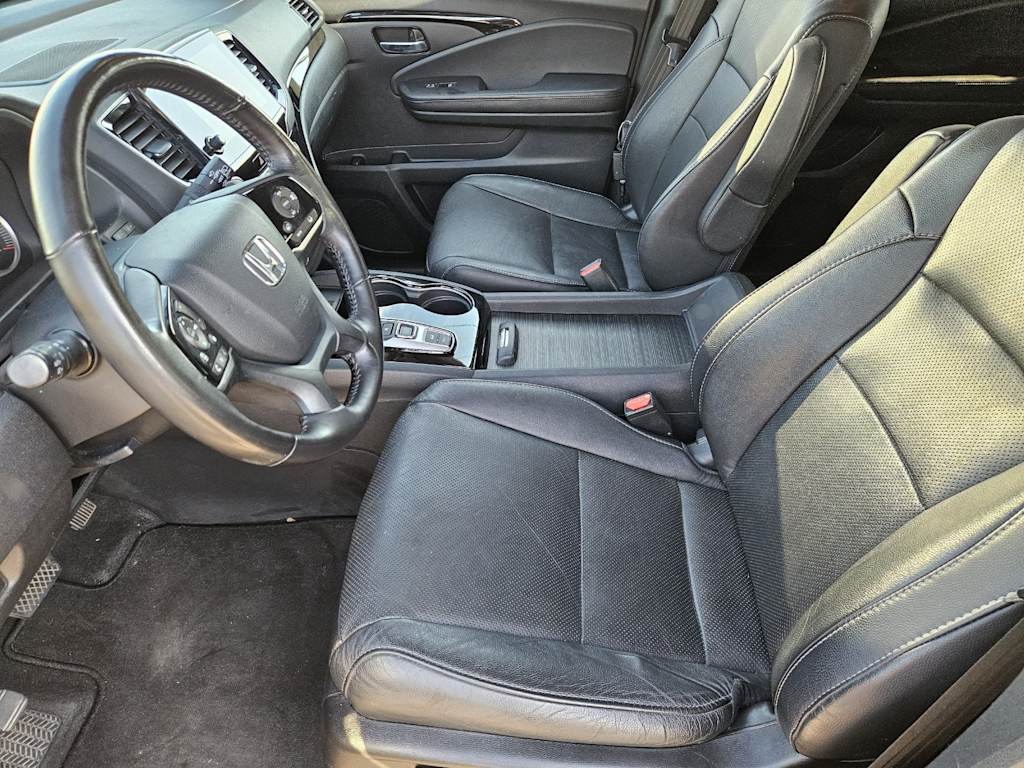 Thumbnail: 2019 Honda Pilot - 9