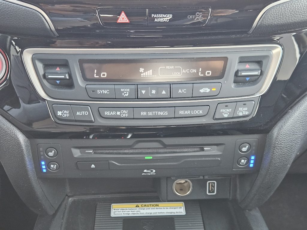 Thumbnail: 2019 Honda Pilot - 23