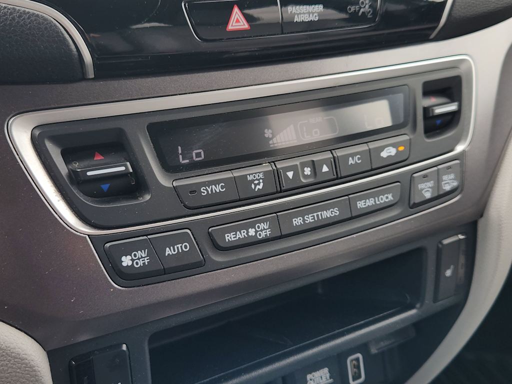 Thumbnail: 2021 Honda Pilot - 25