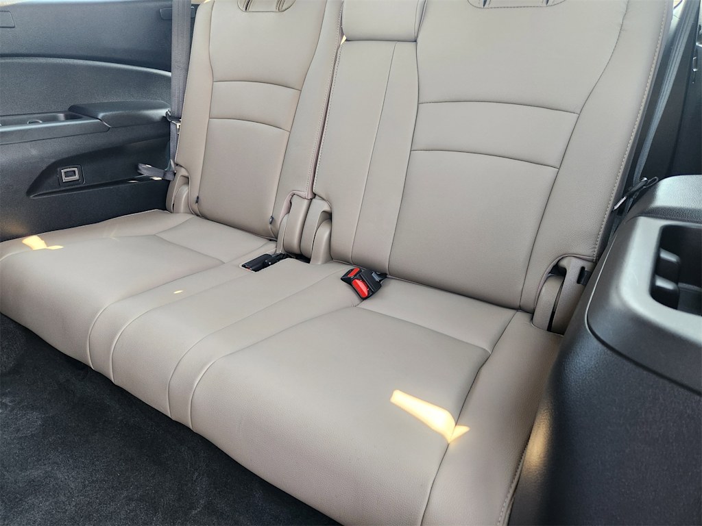 Thumbnail: 2019 Honda Pilot - 34