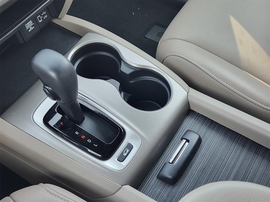 Thumbnail: 2019 Honda Pilot - 14