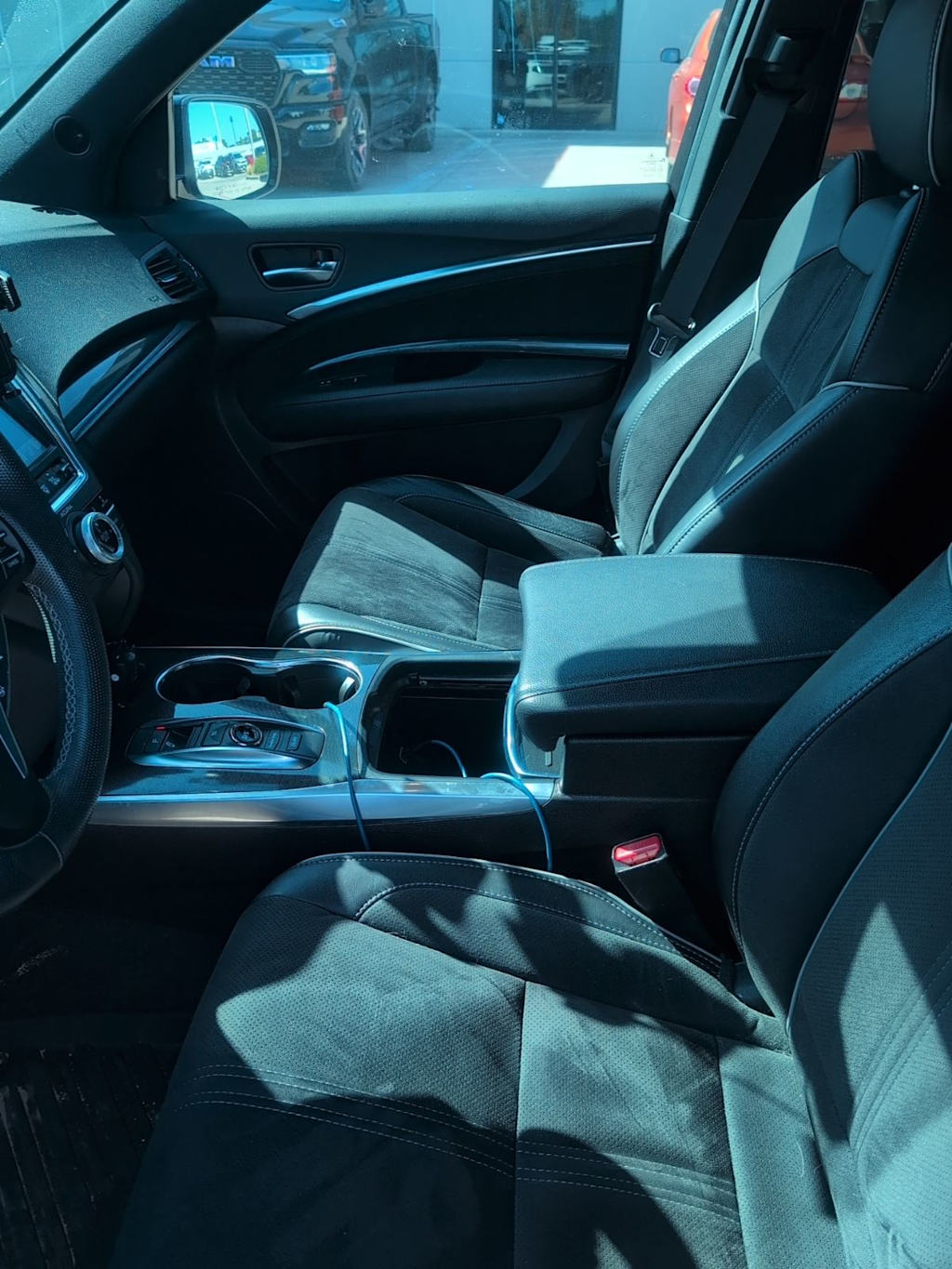 Thumbnail: 2020 Acura MDX - 4