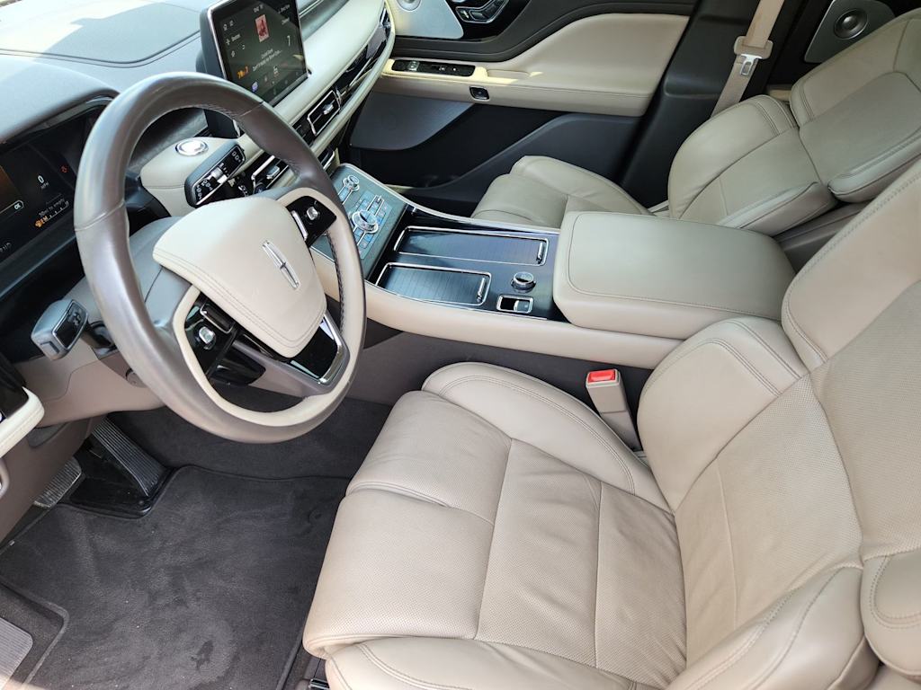 Thumbnail: 2020 Lincoln Aviator - 9