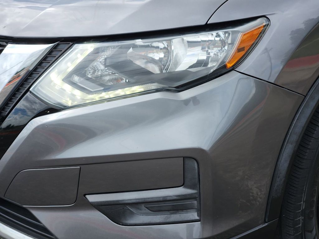 Thumbnail: 2017 Nissan Rogue - 19