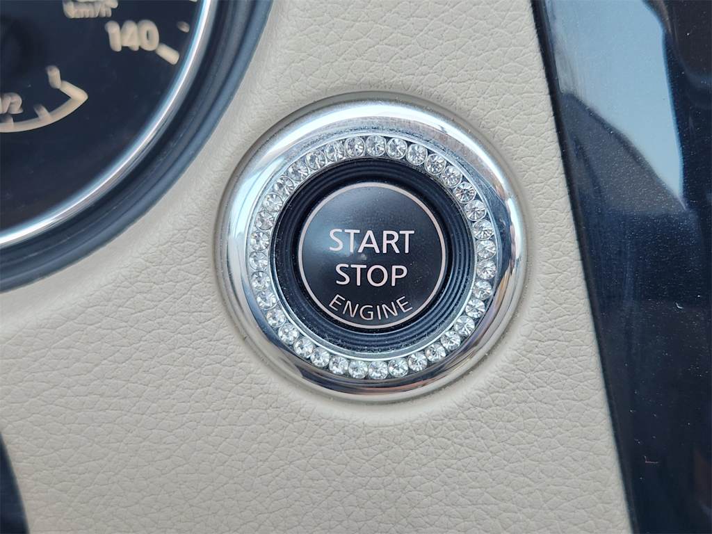 Thumbnail: 2015 Nissan Rogue - 27