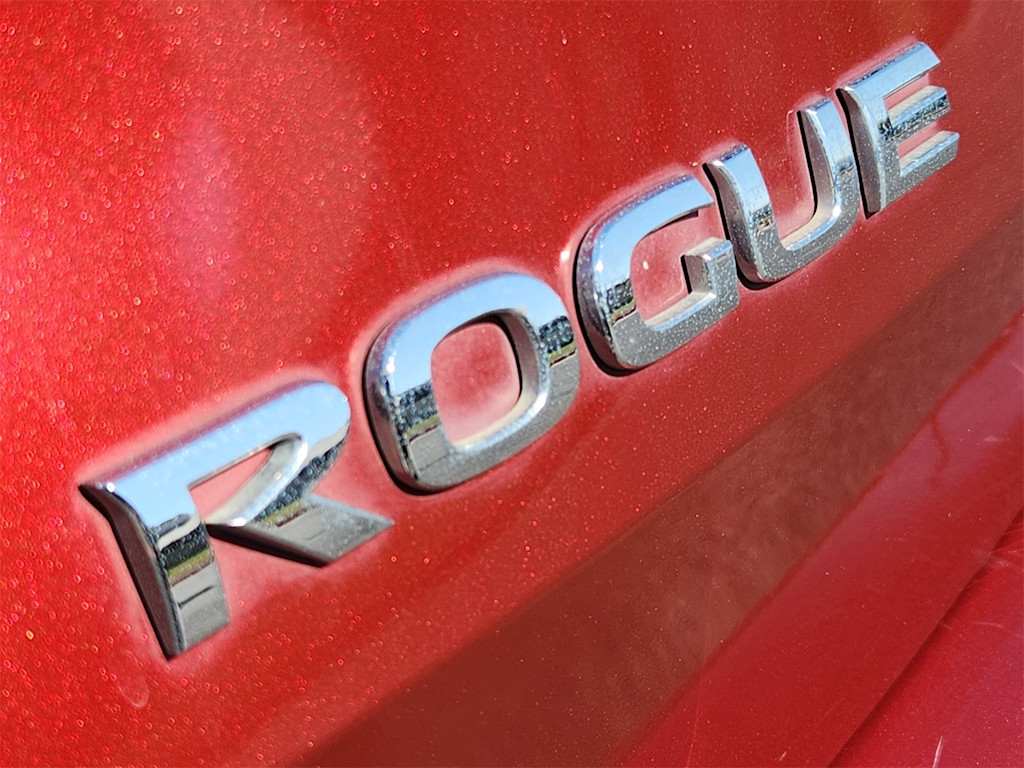Thumbnail: 2015 Nissan Rogue - 23