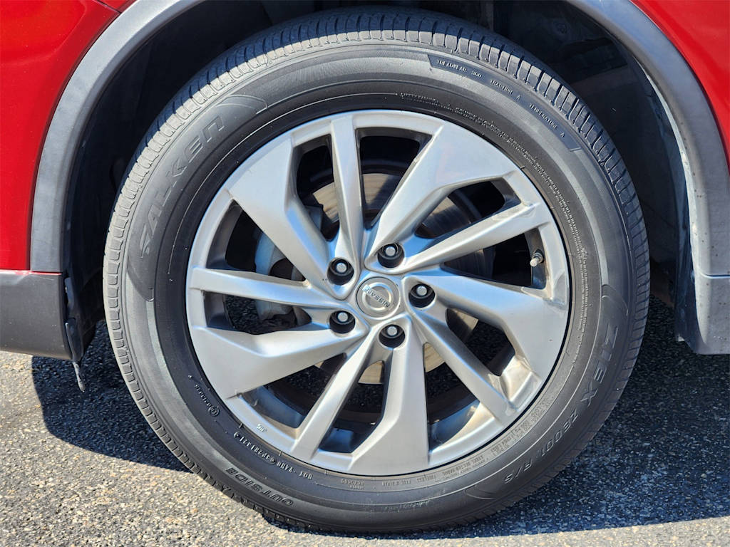 Thumbnail: 2015 Nissan Rogue - 21