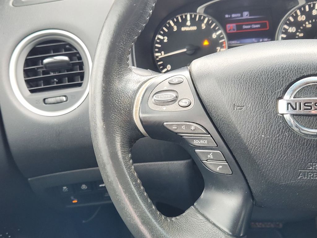 Thumbnail: 2017 Nissan Pathfinder - 31