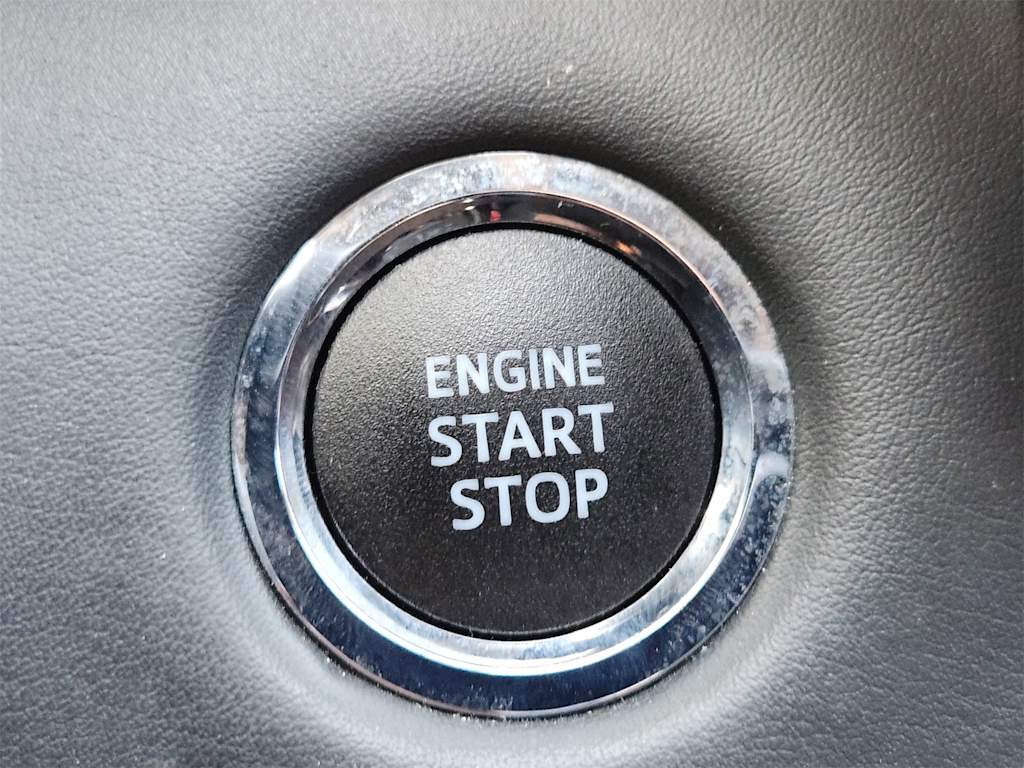 Thumbnail: 2022 Toyota Highlander - 27