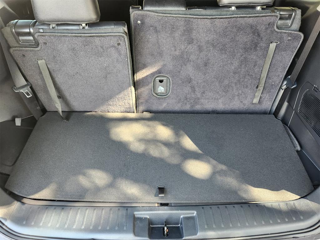 Thumbnail: 2022 Toyota Highlander - 16