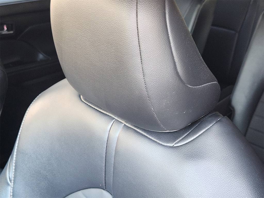 Thumbnail: 2022 Toyota Highlander - 24