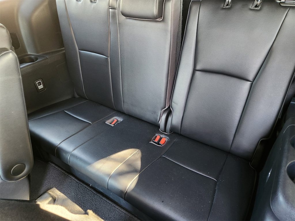 Thumbnail: 2022 Toyota Highlander - 11