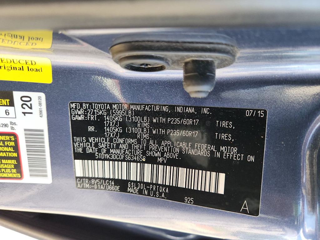Thumbnail: 2015 Toyota Sienna - 32