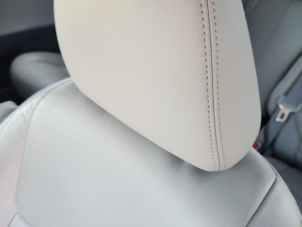 Thumbnail: 2015 Toyota Sienna - 21
