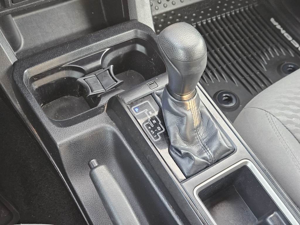 Thumbnail: 2021 Toyota Tacoma - 11