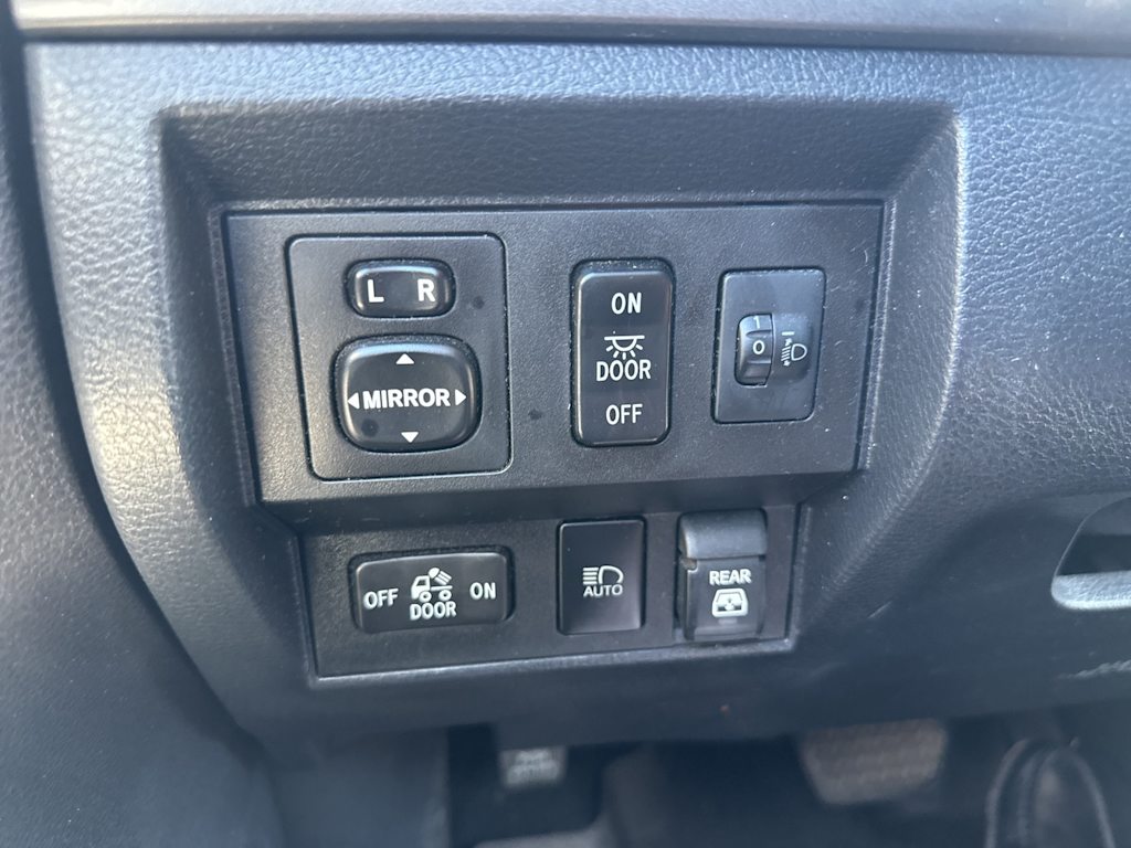 Thumbnail: 2020 Toyota Tundra - 13