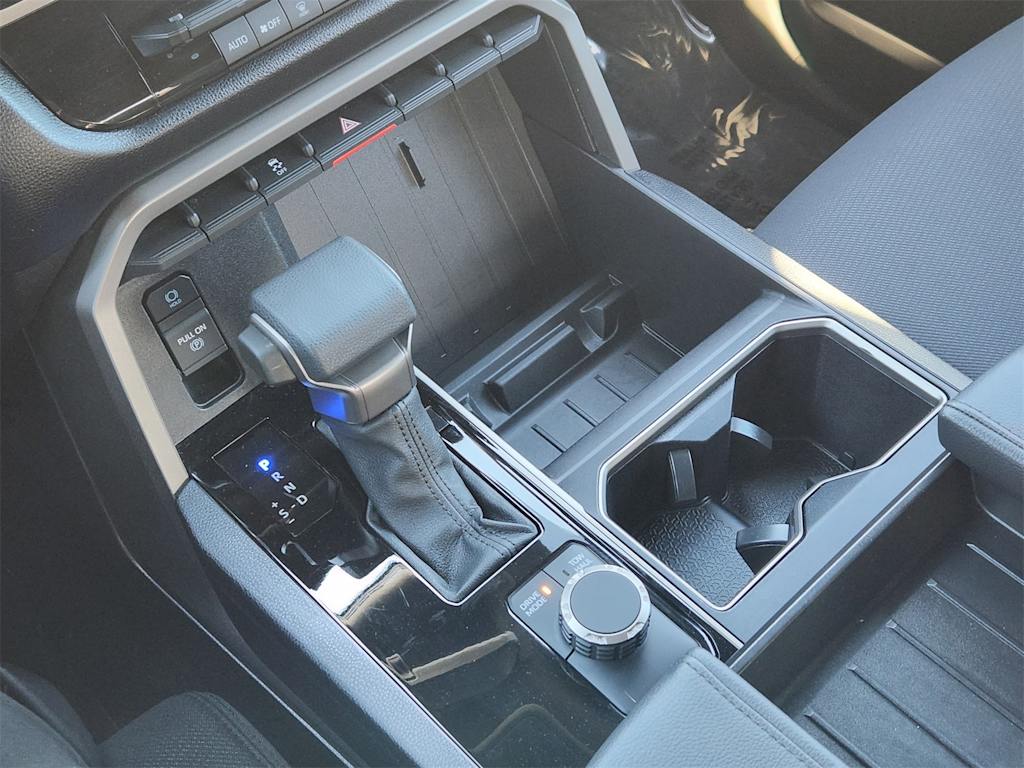 Thumbnail: 2025 Toyota Tundra - 13