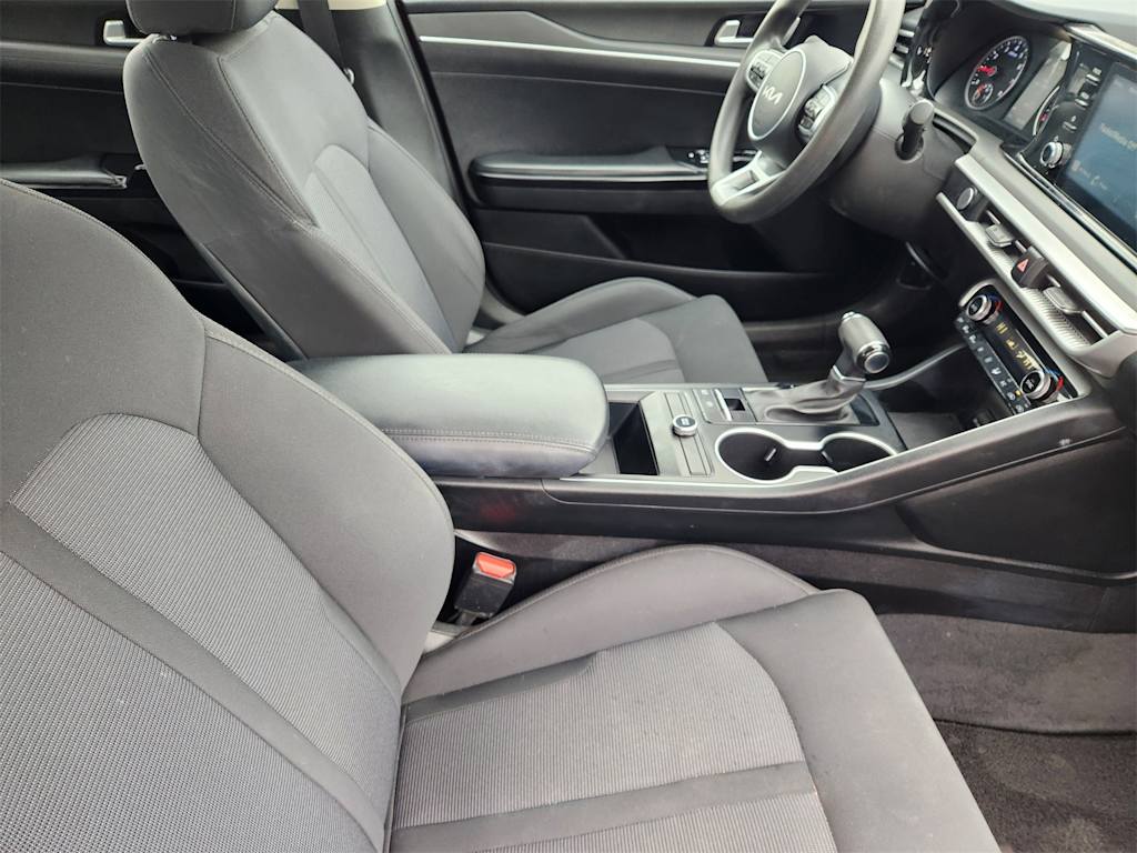 Thumbnail: 2022 Kia K5 - 10