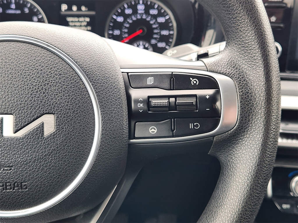 Thumbnail: 2022 Kia K5 - 33