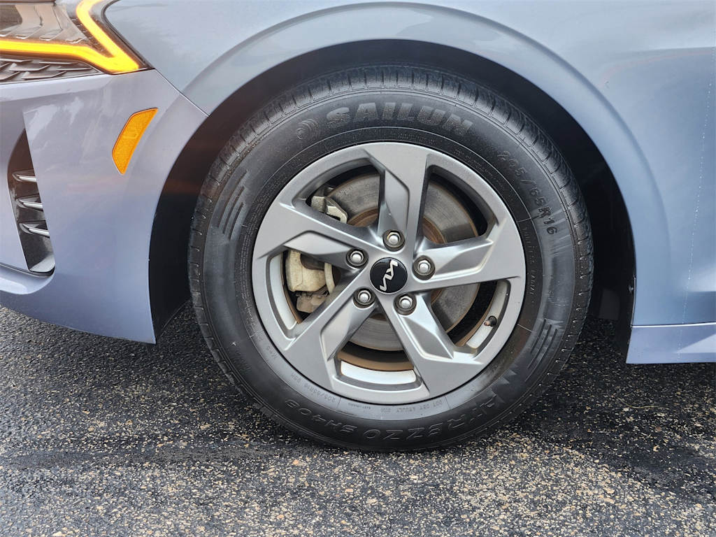 Thumbnail: 2022 Kia K5 - 22