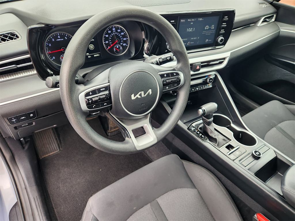 Thumbnail: 2022 Kia K5 - 2