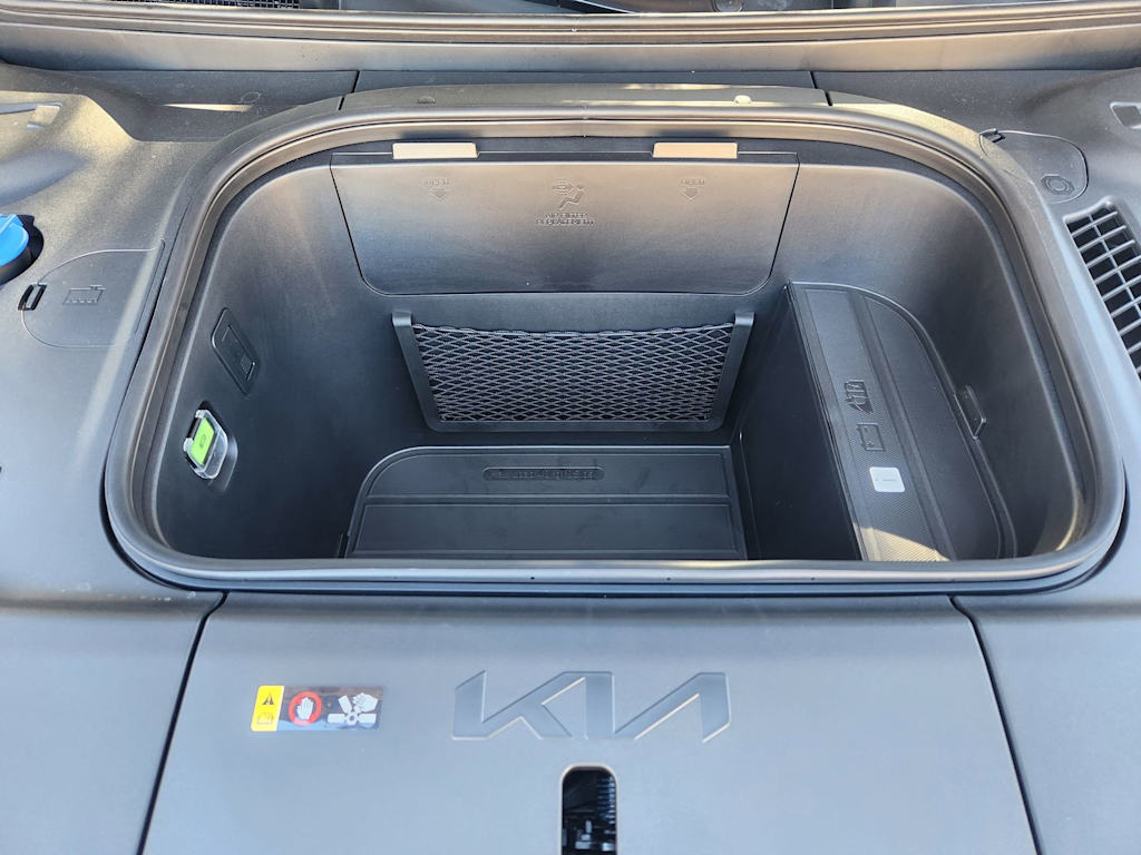 Thumbnail: 2026 Kia EV9 - 25