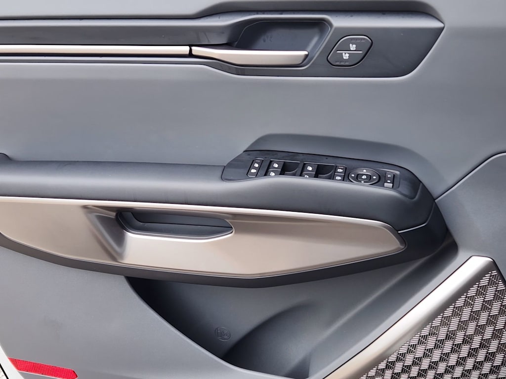 Thumbnail: 2026 Kia EV9 - 23