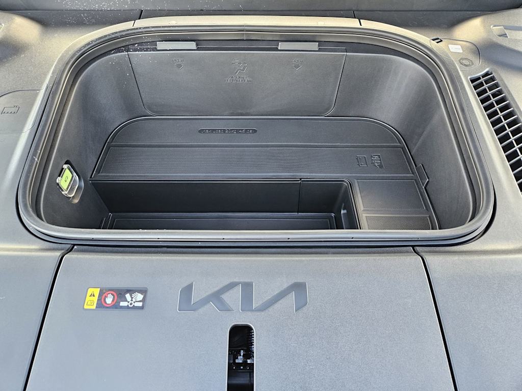 Thumbnail: 2026 Kia EV9 - 22