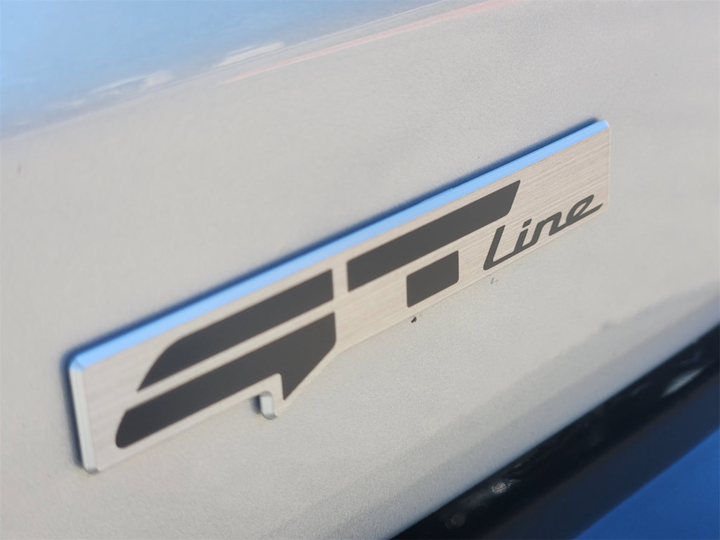 Thumbnail: 2026 Kia EV9 - 5