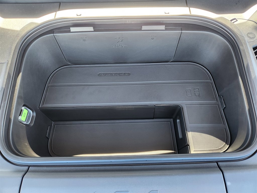 Thumbnail: 2026 Kia EV9 - 27