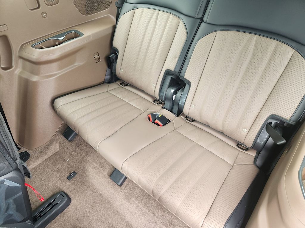 Thumbnail: 2026 Kia EV9 - 27