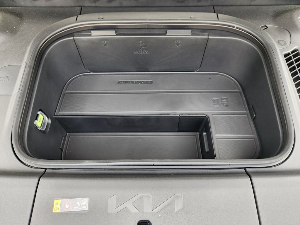 Thumbnail: 2026 Kia EV9 - 28