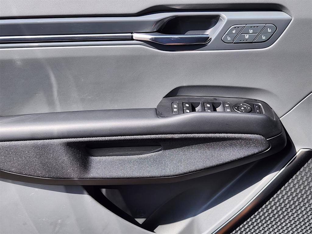 Thumbnail: 2026 Kia EV9 - 27