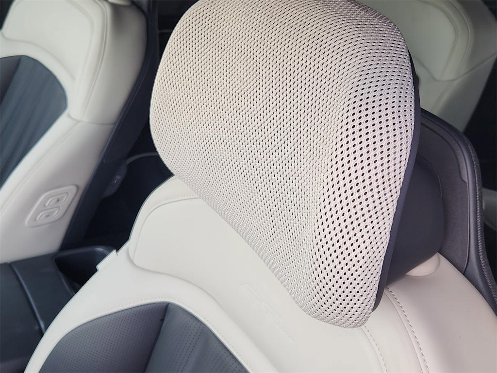 Thumbnail: 2026 Kia EV9 - 22