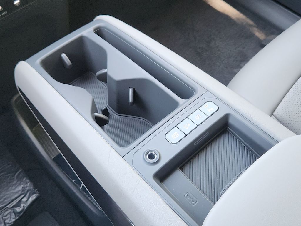 Thumbnail: 2026 Kia EV9 - 11