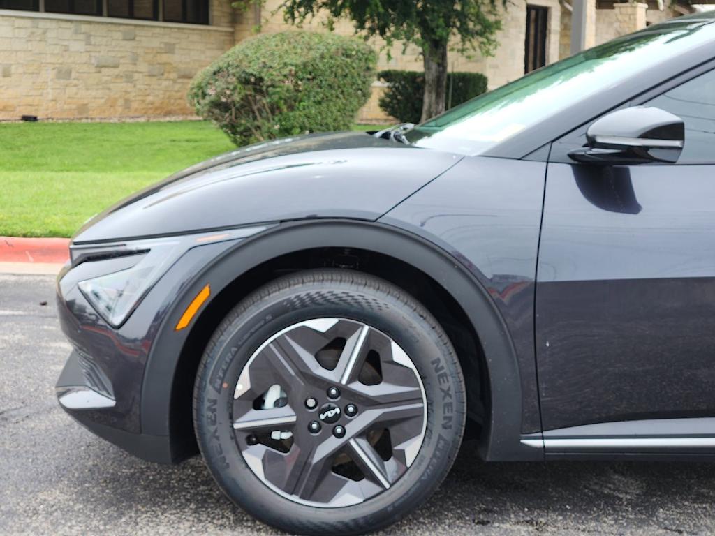 Thumbnail: 2026 Kia EV6 - 4