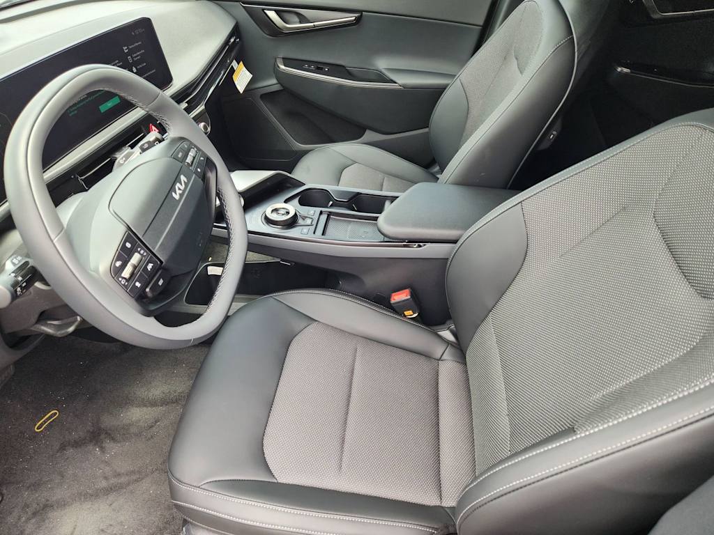 Thumbnail: 2026 Kia EV6 - 8