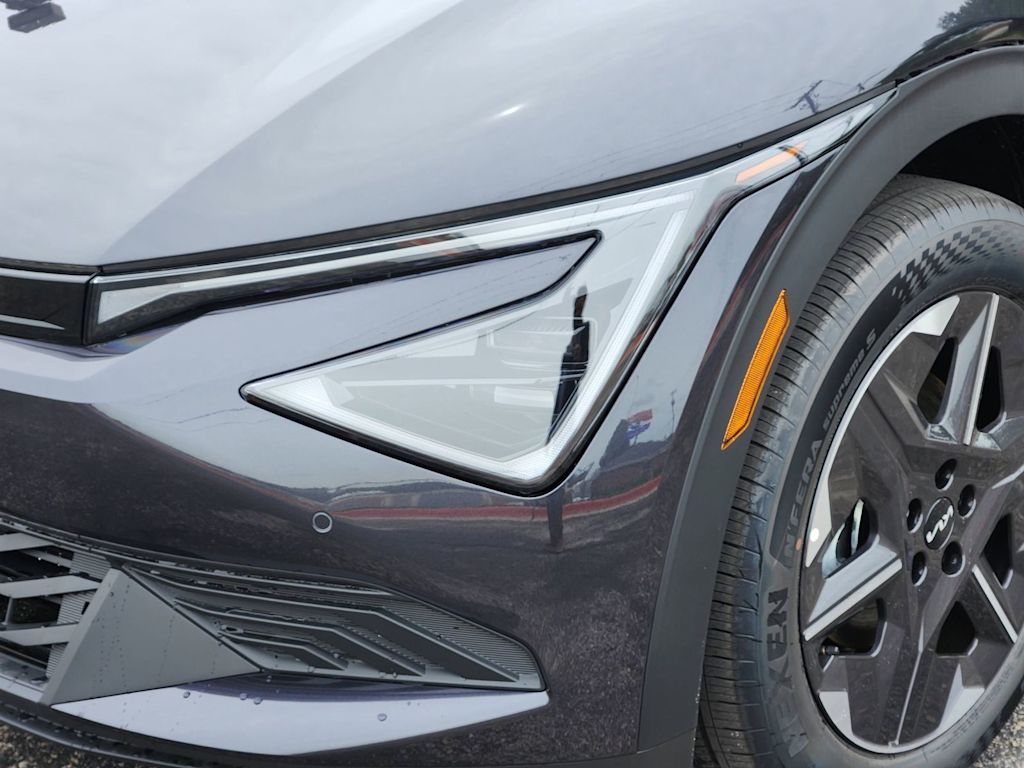 Thumbnail: 2026 Kia EV6 - 18