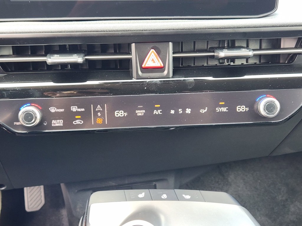 Thumbnail: 2026 Kia EV6 - 24