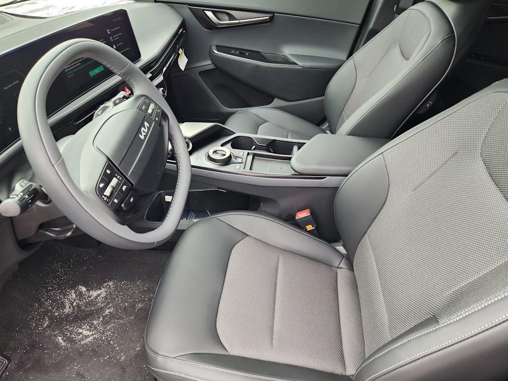 Thumbnail: 2026 Kia EV6 - 8