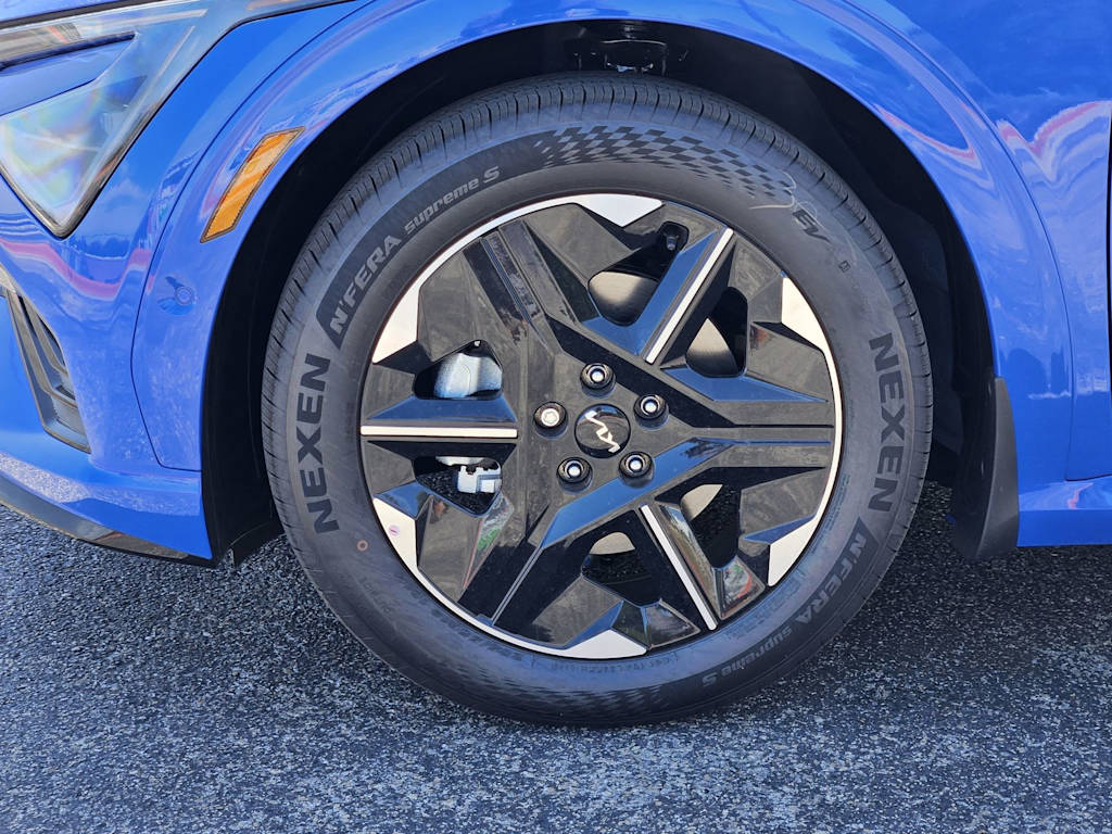 Thumbnail: 2026 Kia EV6 - 18