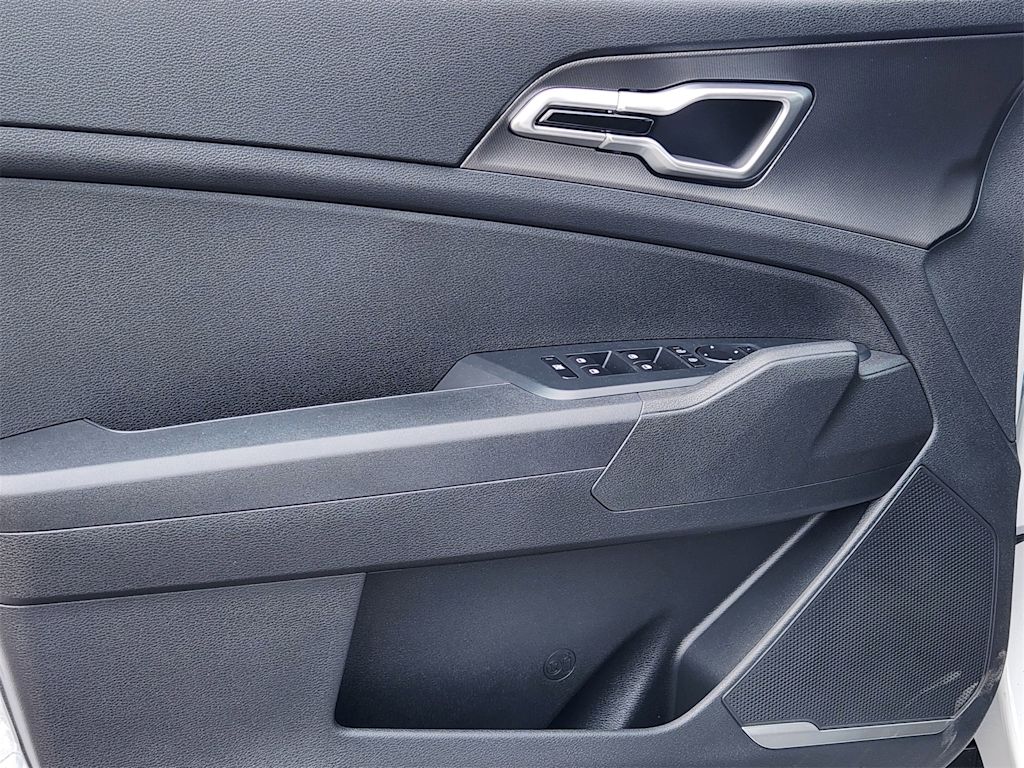 Thumbnail: 2026 Kia Sportage - 25